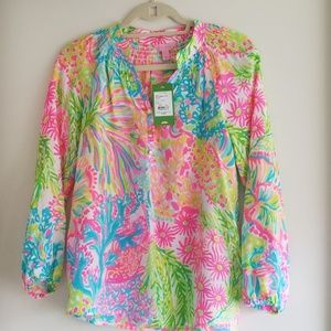 Stunning pink Lilly Pulitzer top Vacay  Resort